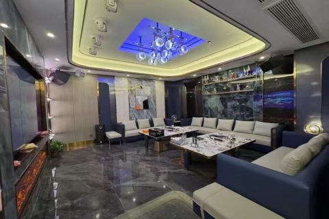 许昌REXCLUB招聘-拼搏进取书写职场壮丽史诗